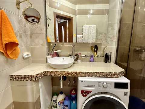 квартира за адресою Таїрова вул., 6