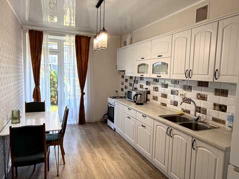 квартира за адресою Сергія Данченка вул., 18