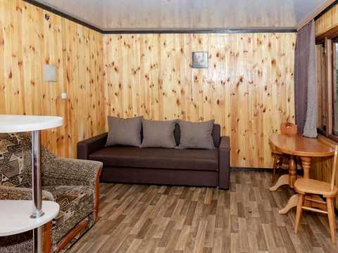 коммерческая по адресу Партизаньска, 17