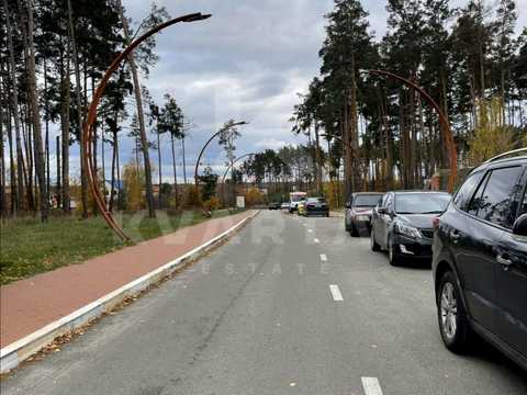 коммерческая по адресу Университетская ул., 1-Ш