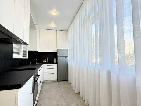 квартира за адресою Театральна вул., 21