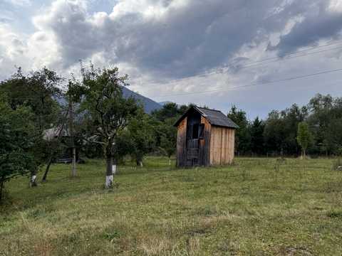 участок по адресу Зарічна