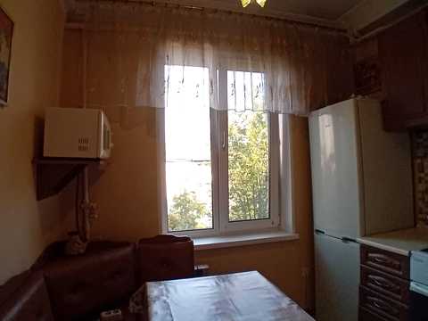 квартира за адресою Верховної Ради бульв., 27-Б