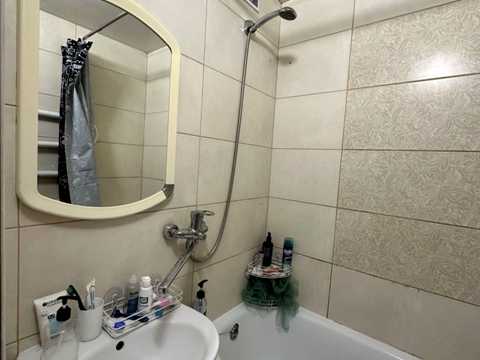 квартира за адресою Героїв просп., 10