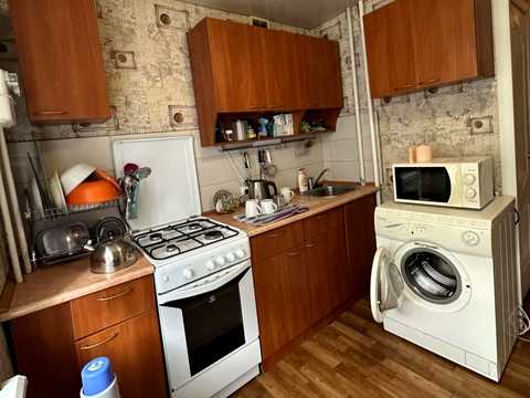 квартира за адресою Героїв просп., 10
