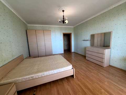 квартира за адресою Тополина вул., 26