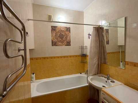 квартира за адресою Тополина вул., 26