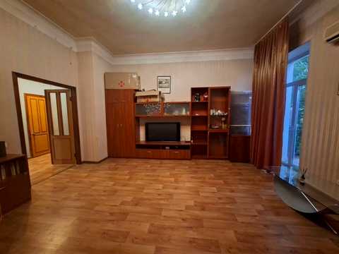 квартира за адресою Дмитра Яворницького просп. (Карла Маркса), 77