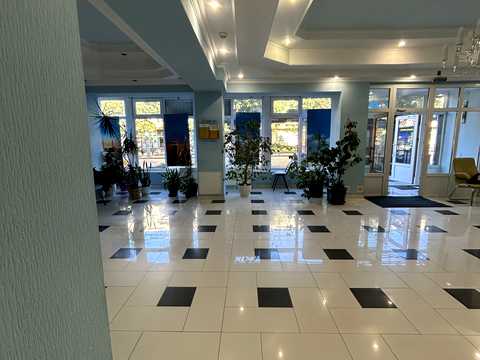 комерційна за адресою Чернівці, Головна вул., 128