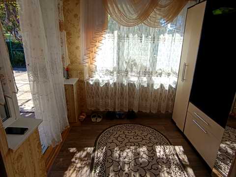 будинок за адресою Весела