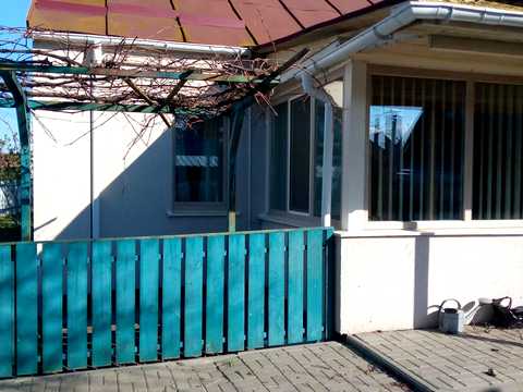 будинок за адресою Квітнева