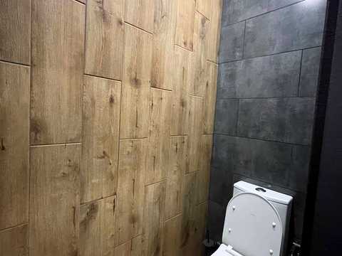 комерційна за адресою Мечникова вул., 112-Б