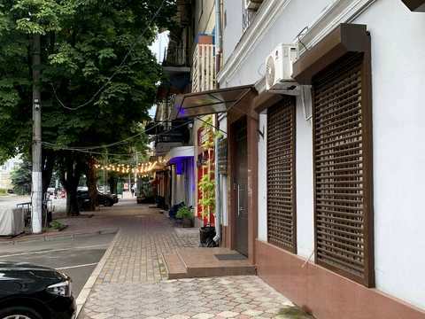 комерційна за адресою Одеса, Ніни Строкатої вул. (Буніна), 37