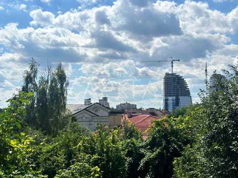 ділянка за адресою Добровольчих Батальйонів вул. (Панфіловців), 1