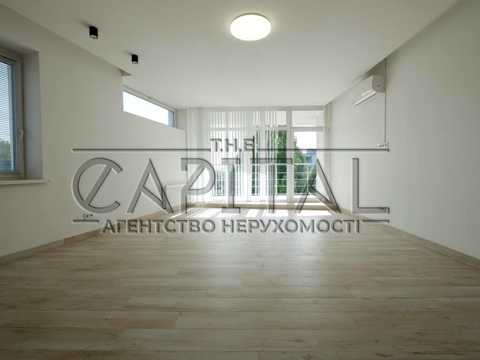 комерційна за адресою Миколи Соловцова вул., 21