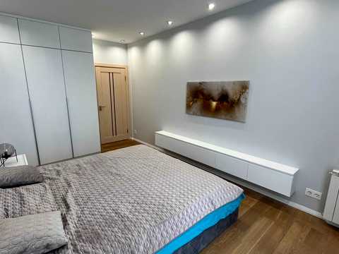 квартира за адресою Регенераторна вул., 4 к11