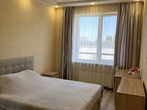 квартира за адресою Літературна вул., 8