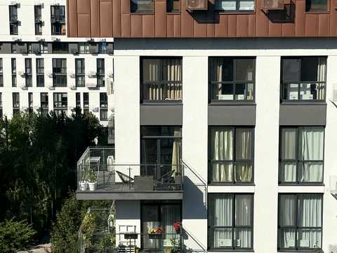 квартира за адресою Салютна вул., 2к8