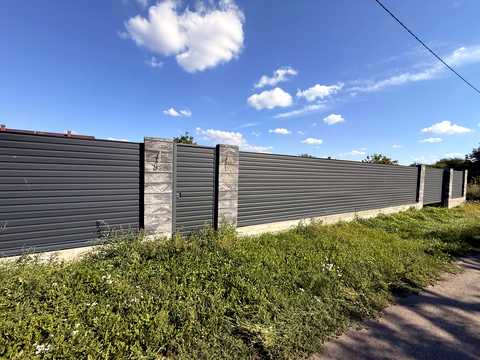 ділянка за адресою Трояндова, 54