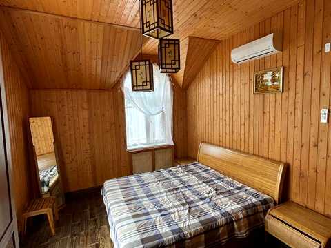 дом по адресу с. Вишенки, Центральна