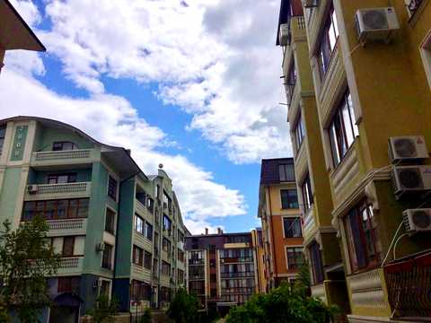 квартира за адресою Таїрова вул., 6