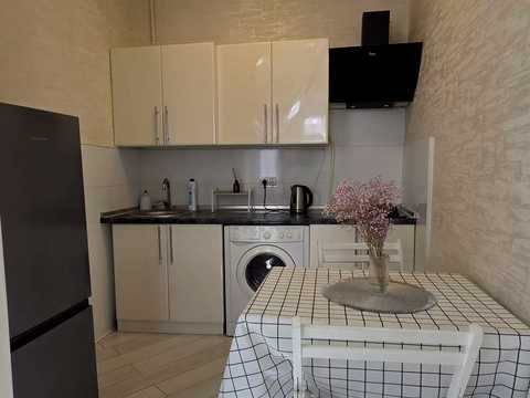 квартира за адресою Садова вул., 13