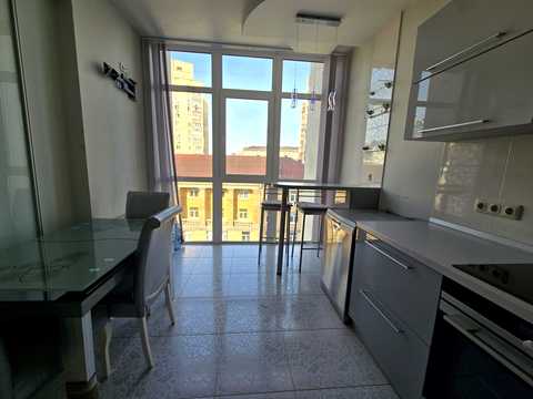 квартира за адресою Білоруська вул., 3