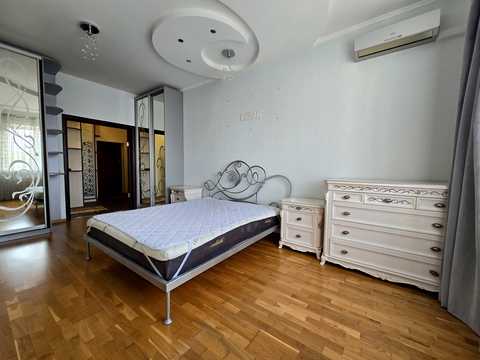 квартира за адресою Білоруська вул., 3
