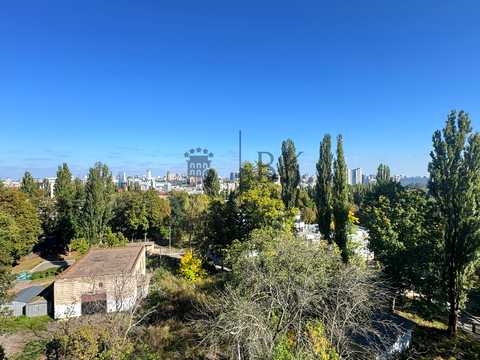 квартира за адресою Романа Ратушного вул. (Волгоградська), 17