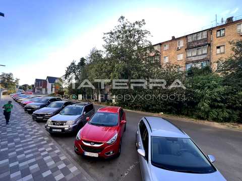 коммерческая по адресу Просвещения ул., 4