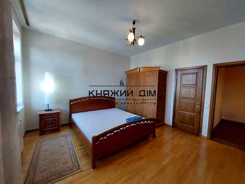 квартира за адресою Панаса Мирного вул., 17