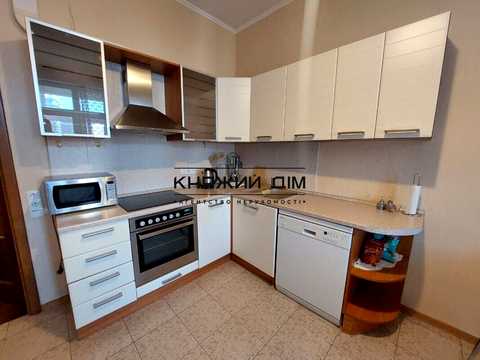 квартира за адресою Панаса Мирного вул., 17