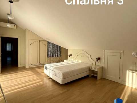 дом по адресу Шкільна
