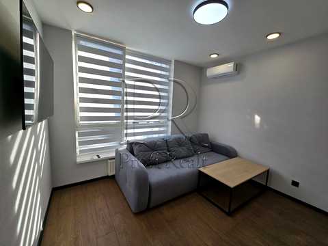 квартира за адресою Салютна вул., 2к8