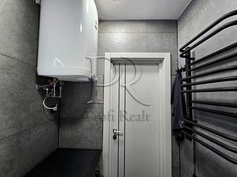 квартира за адресою Салютна вул., 2к8