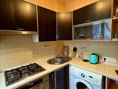 квартира за адресою Нюрнберзький пров. (2-й Таганський), 7