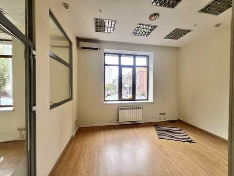 комерційна за адресою Івано-Франківськ, Бельведерська вул., 19