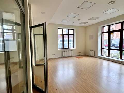 комерційна за адресою Івано-Франківськ, Бельведерська вул., 19