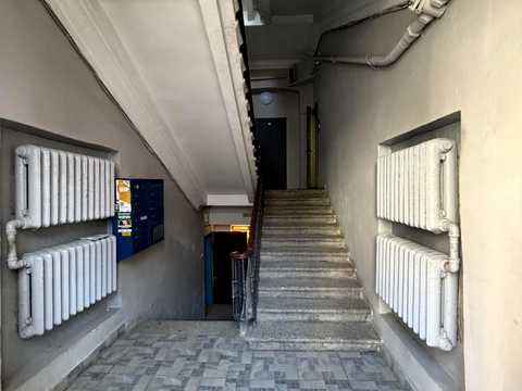 комерційна за адресою Лютеранська вул., 6-Б