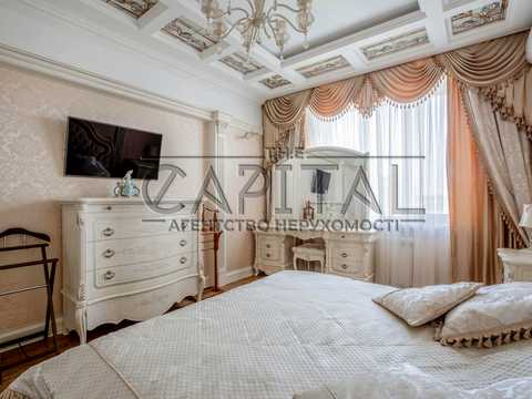 квартира за адресою Дніпровська набережна вул., 14