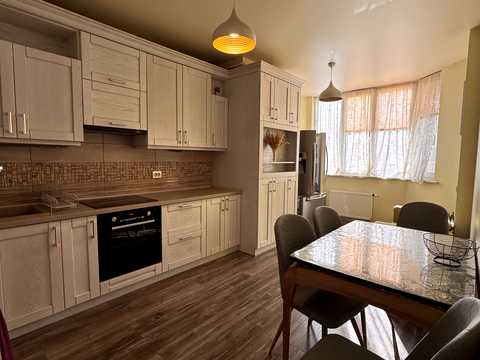 квартира за адресою Карла Мікльоша вул., 25