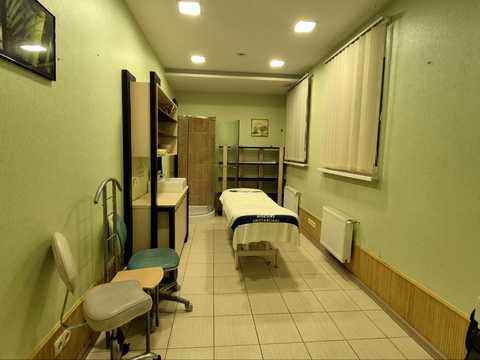 коммерческая по адресу Зоопарковая ул., 1
