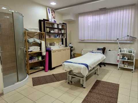 коммерческая по адресу Зоопарковая ул., 1