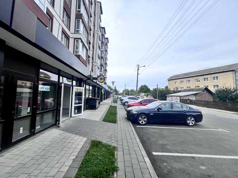 комерційна за адресою Отця Івана Блавацького вул., 18 к1