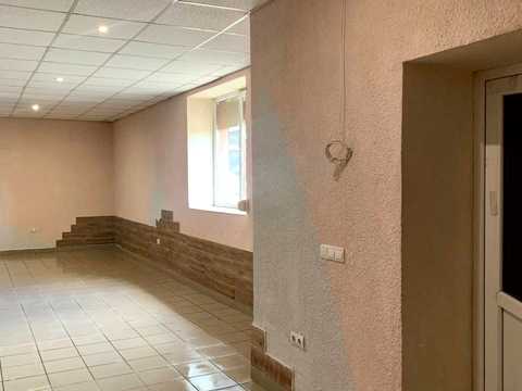 комерційна за адресою Галицька вул., 203