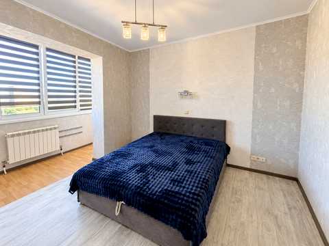 квартира по адресу Ревуцкого ул., 25