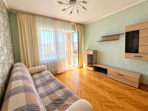квартира по адресу Ревуцкого ул., 25