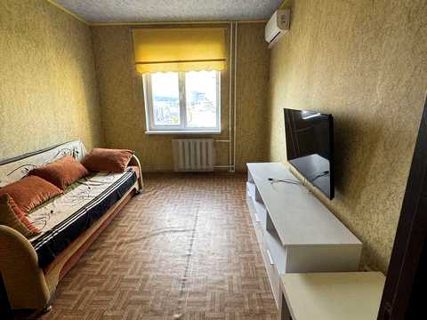 квартира за адресою Анни Ахматової вул., 43