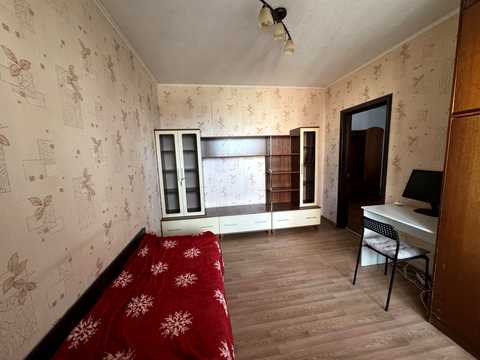 квартира за адресою Анни Ахматової вул., 43