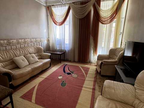 квартира за адресою Торгова вул., 6
